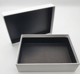 Paperboard gift box with lid